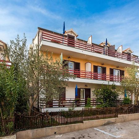 Apartments Boris Vodice Exterior photo